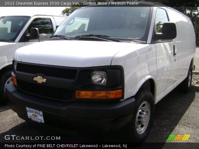 2013 Chevrolet Express 3500 Cargo Van in Summit White