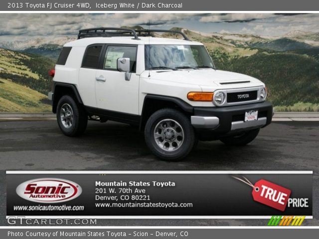 2013 Toyota FJ Cruiser 4WD in Iceberg White