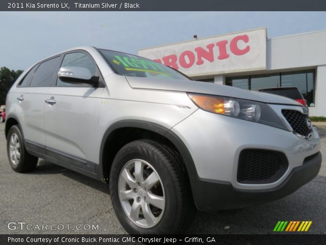 2011 Kia Sorento LX in Titanium Silver