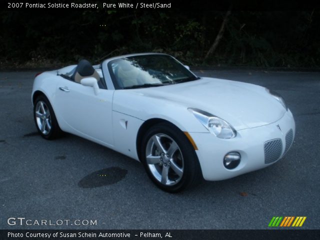 2007 Pontiac Solstice Roadster in Pure White