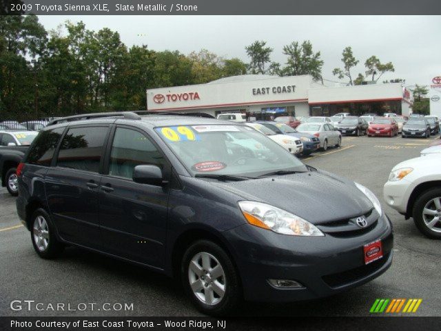 2009 Toyota Sienna XLE in Slate Metallic