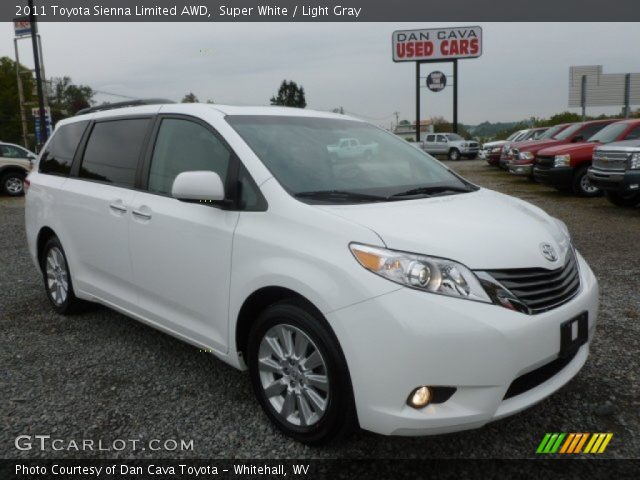 2011 Toyota Sienna Limited AWD in Super White