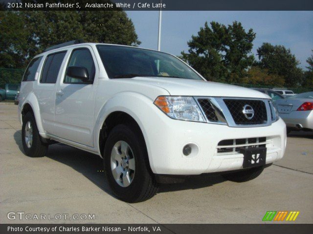 2012 Nissan Pathfinder S in Avalanche White
