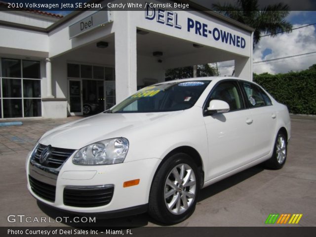 2010 Volkswagen Jetta SE Sedan in Candy White