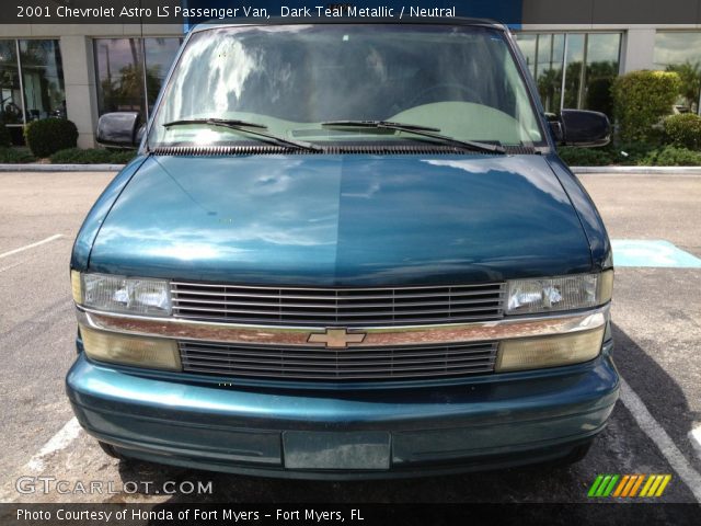 2001 Chevrolet Astro LS Passenger Van in Dark Teal Metallic