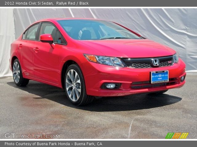 2012 Honda Civic Si Sedan in Rallye Red