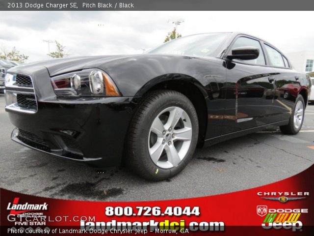 2013 Dodge Charger SE in Pitch Black