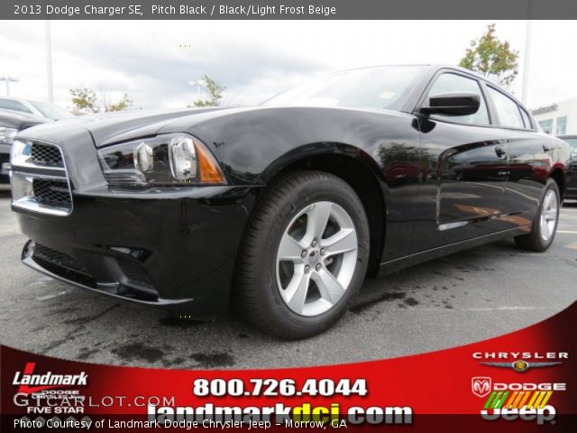 2013 Dodge Charger SE in Pitch Black