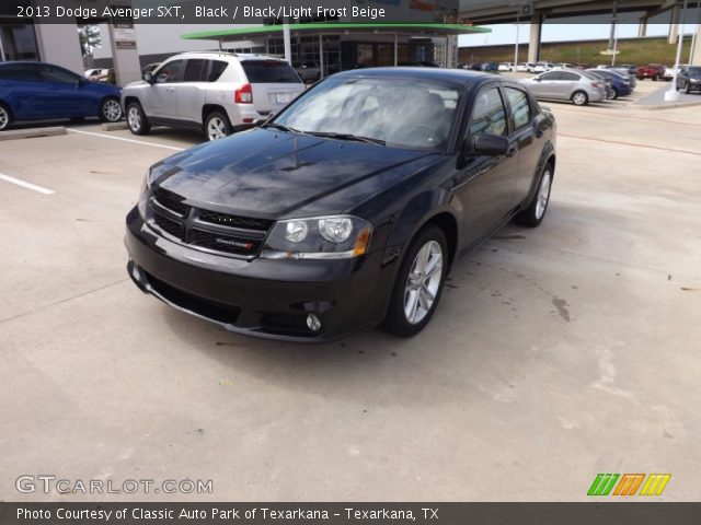 2013 Dodge Avenger SXT in Black