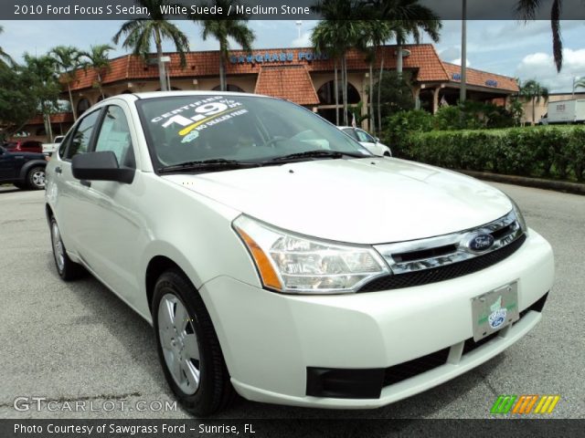 2010 Ford Focus S Sedan in White Suede