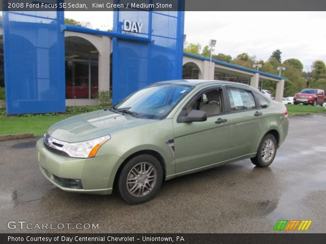 2008 Ford Focus SE Sedan in Kiwi Green