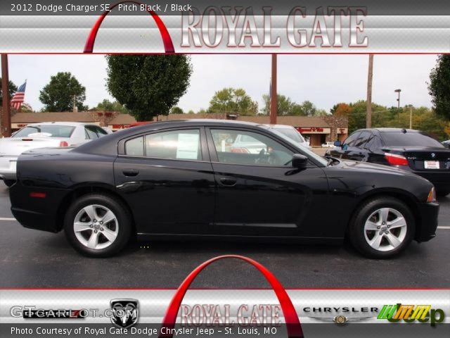 2012 Dodge Charger SE in Pitch Black