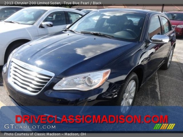 2013 Chrysler 200 Limited Sedan in True Blue Pearl