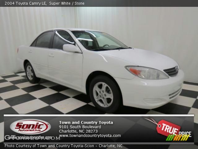2004 Toyota Camry LE in Super White