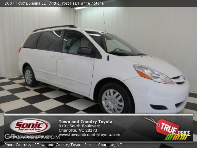 2007 Toyota Sienna LE in Arctic Frost Pearl White