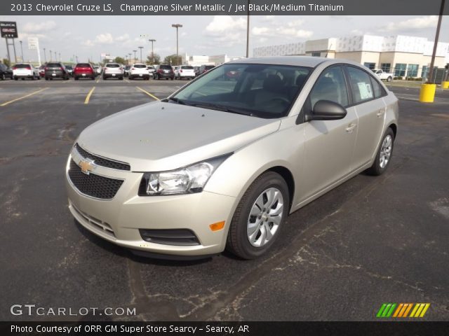 2013 Chevrolet Cruze LS in Champagne Silver Metallic