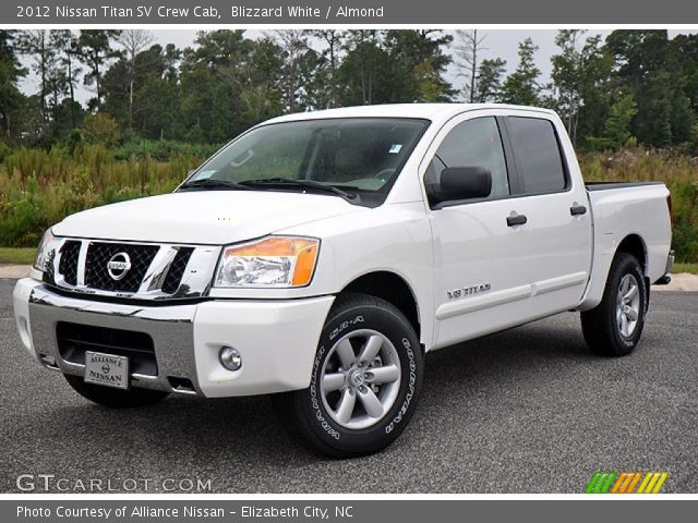 2012 Nissan Titan SV Crew Cab in Blizzard White