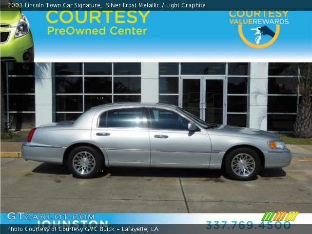2001 Lincoln Town Car Signature in Silver Frost Metallic