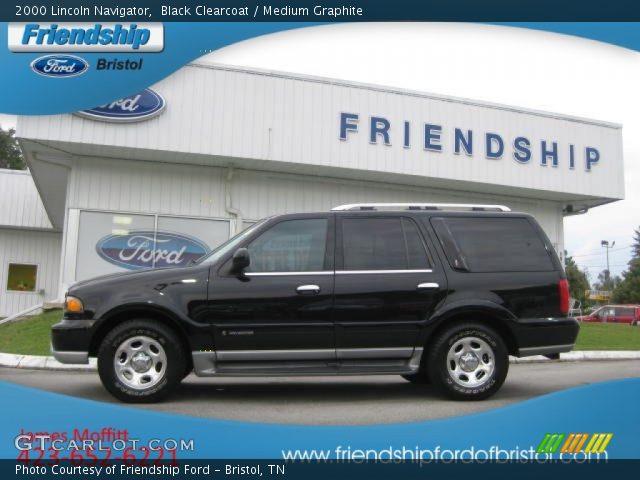 2000 Lincoln Navigator  in Black Clearcoat
