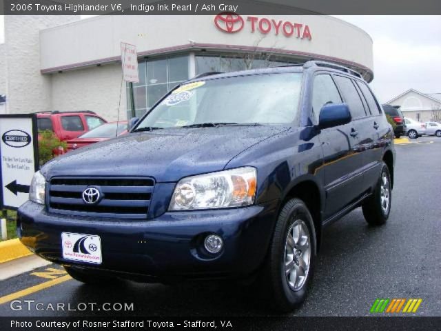 2006 Toyota Highlander V6 in Indigo Ink Pearl