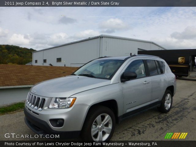 2011 Jeep Compass 2.4 in Bright Silver Metallic