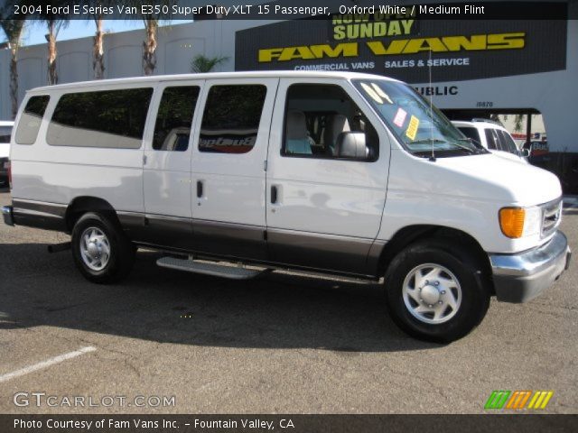 2004 Ford E Series Van E350 Super Duty XLT 15 Passenger in Oxford White