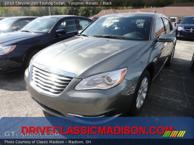 2013 Chrysler 200 Touring Sedan in Tungsten Metallic