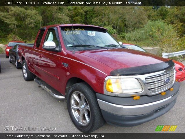 2000 Ford F150 XLT Extended Cab in Toreador Red Metallic