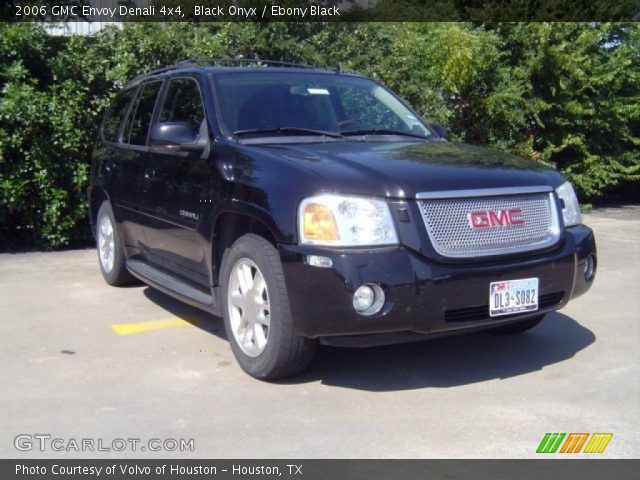 2006 GMC Envoy Denali 4x4 in Black Onyx