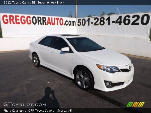 2012 Toyota Camry SE in Super White