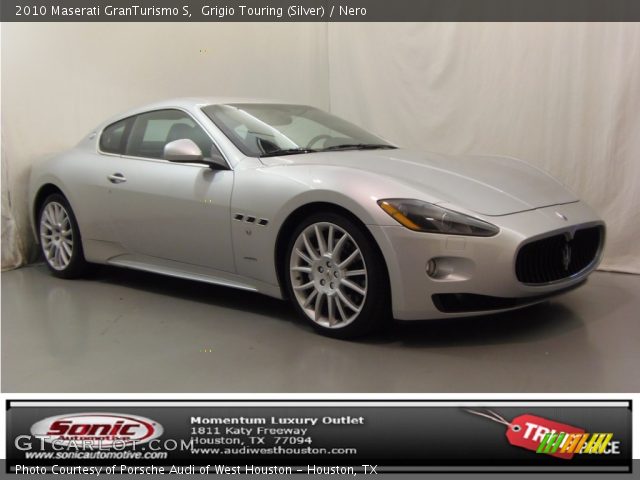 2010 Maserati GranTurismo S in Grigio Touring (Silver)