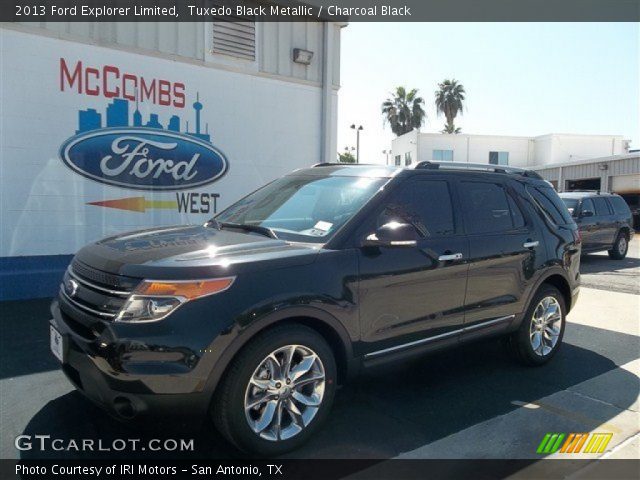 2013 Ford Explorer Limited in Tuxedo Black Metallic