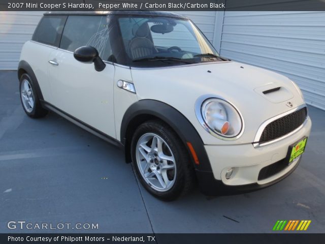 2007 Mini Cooper S Hardtop in Pepper White