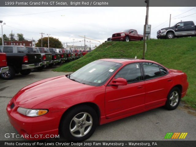 1999 Pontiac Grand Prix GT Sedan in Bright Red