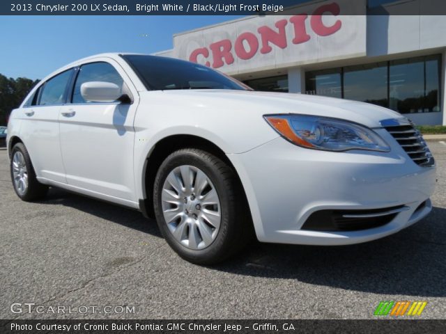 2013 Chrysler 200 LX Sedan in Bright White