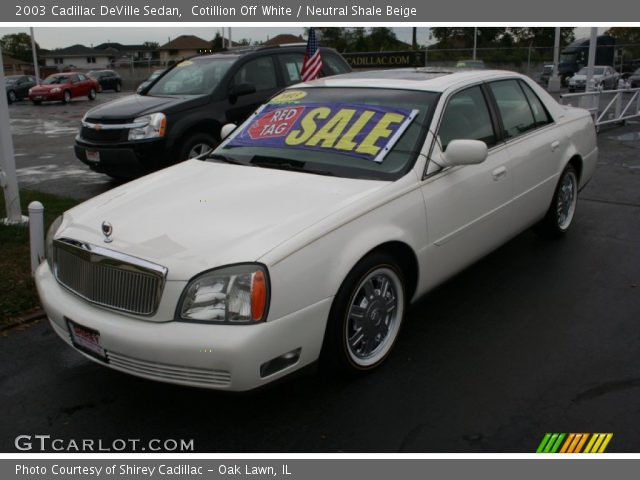 2003 Cadillac DeVille Sedan in Cotillion Off White