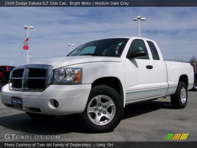 2006 Dodge Dakota SLT Club Cab in Bright White
