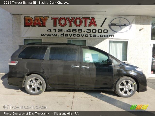 2013 Toyota Sienna SE in Black