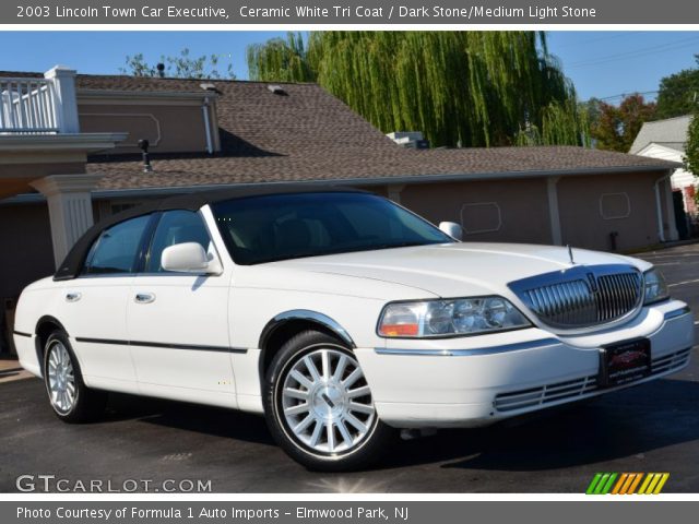 2003 Lincoln Town Car Executive in Ceramic White Tri Coat