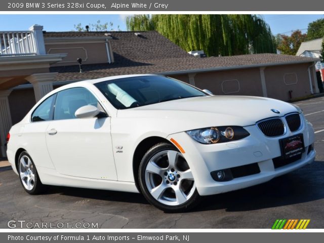 2009 BMW 3 Series 328xi Coupe in Alpine White