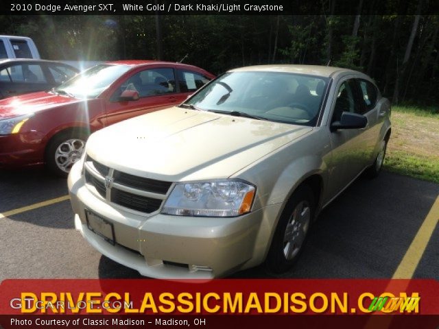 2010 Dodge Avenger SXT in White Gold
