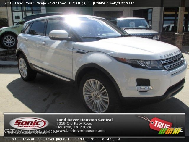2013 Land Rover Range Rover Evoque Prestige in Fuji White