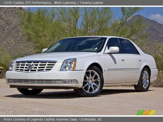 2006 Cadillac DTS Performance in White Lightning