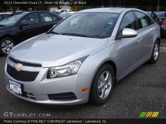 2013 Chevrolet Cruze LT in Silver Ice Metallic