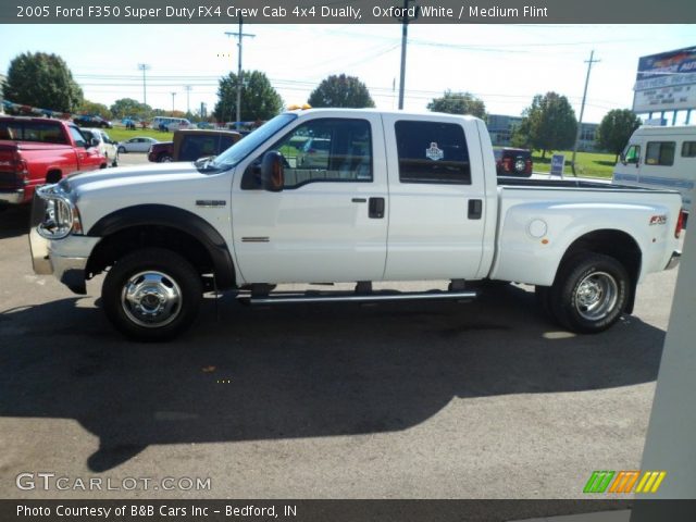 2005 Ford F350 Super Duty FX4 Crew Cab 4x4 Dually in Oxford White