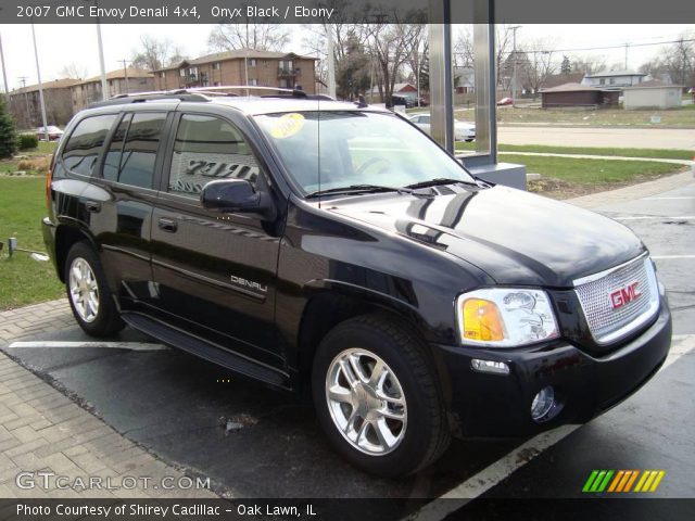 2007 GMC Envoy Denali 4x4 in Onyx Black