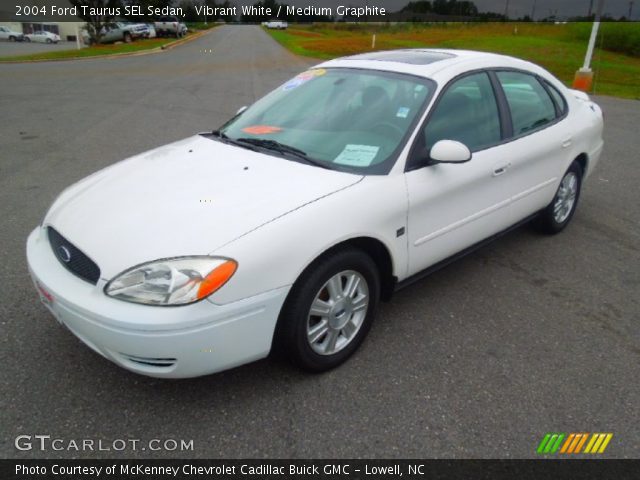 2004 Ford Taurus SEL Sedan in Vibrant White