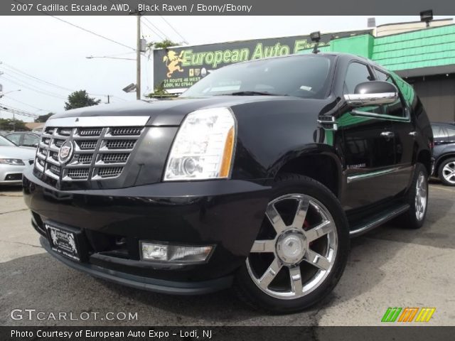2007 Cadillac Escalade AWD in Black Raven