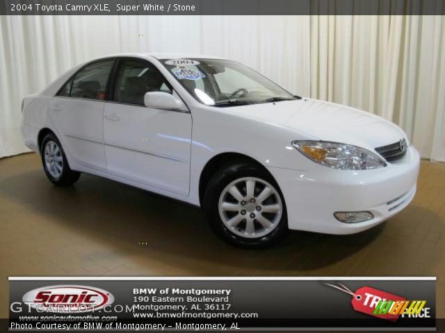 2004 Toyota Camry XLE in Super White