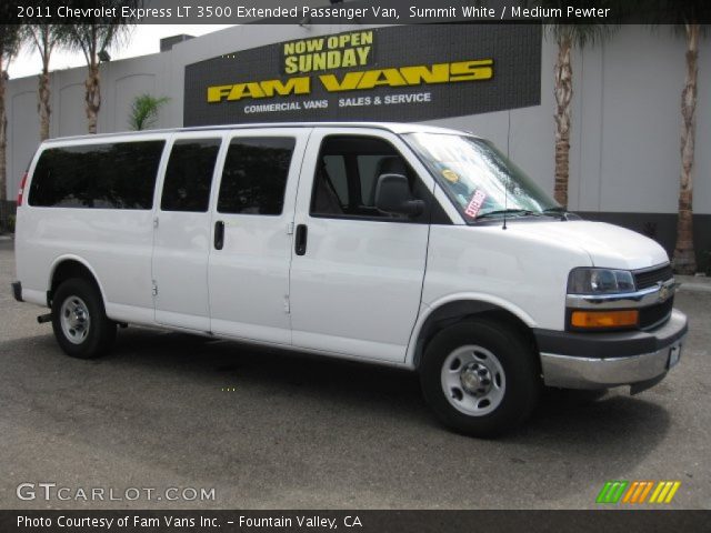 2011 Chevrolet Express LT 3500 Extended Passenger Van in Summit White